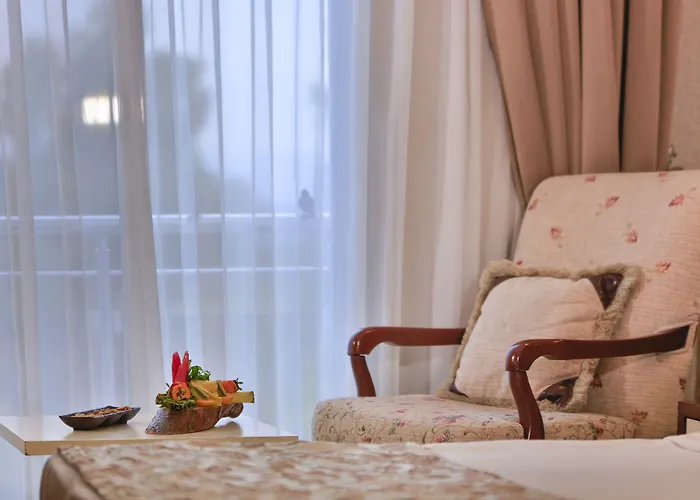 Hedef Beyt & 3* Selçuk