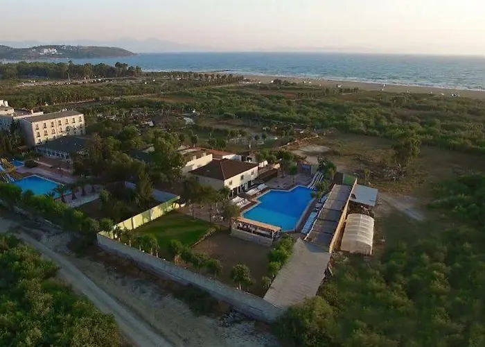 Hedef Beyt & Hotel 3*