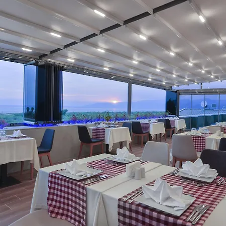 Hedef Beyt & Hotel 3*