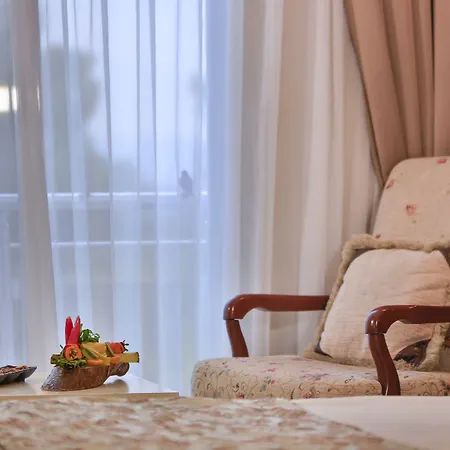 Hedef Beyt & 3* Selcuk