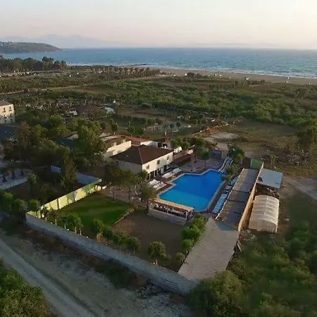 Hedef Beyt & Hotel 3*