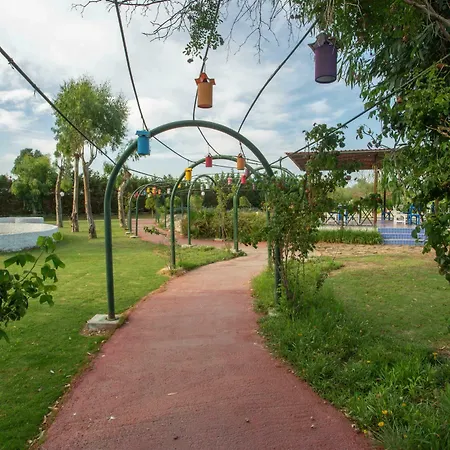 Hedef Beyt & Hotel 3*