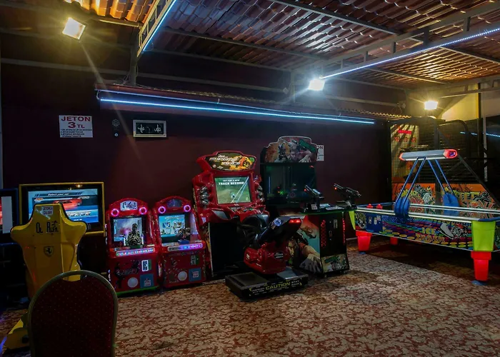 Hedef Beyt & Отель